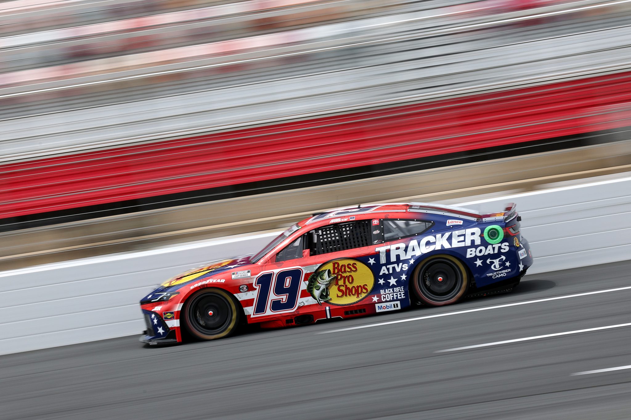Chase Briscoe edges Kyle Larson for Coca-Cola 600 pole - Jayski's