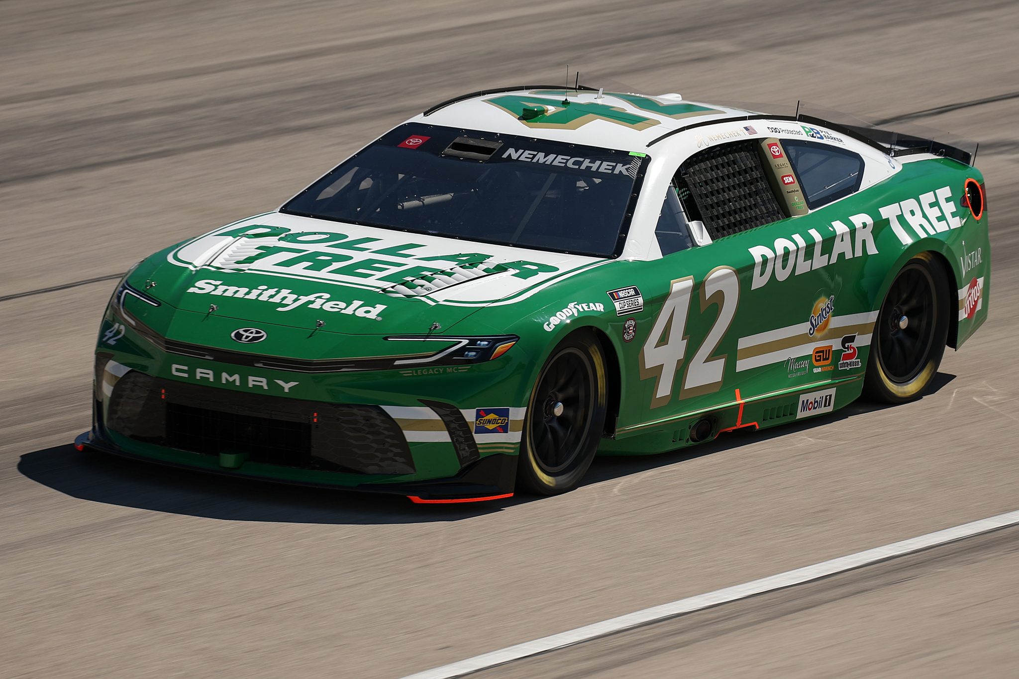 Dollar Tree extends multi-year partnership with LEGACY MOTOR CLUB