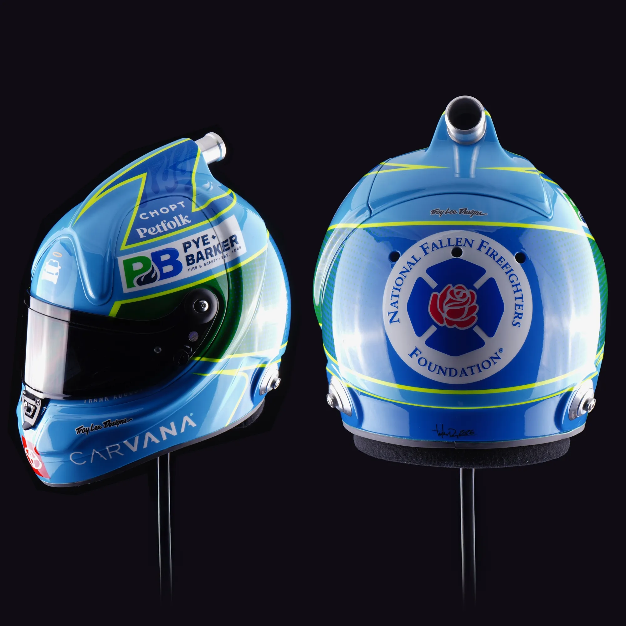 ファイテン　　Jimmie Jimmie Johnson unveils 'Helmet of Heroes' tribute at DAYTONA 500