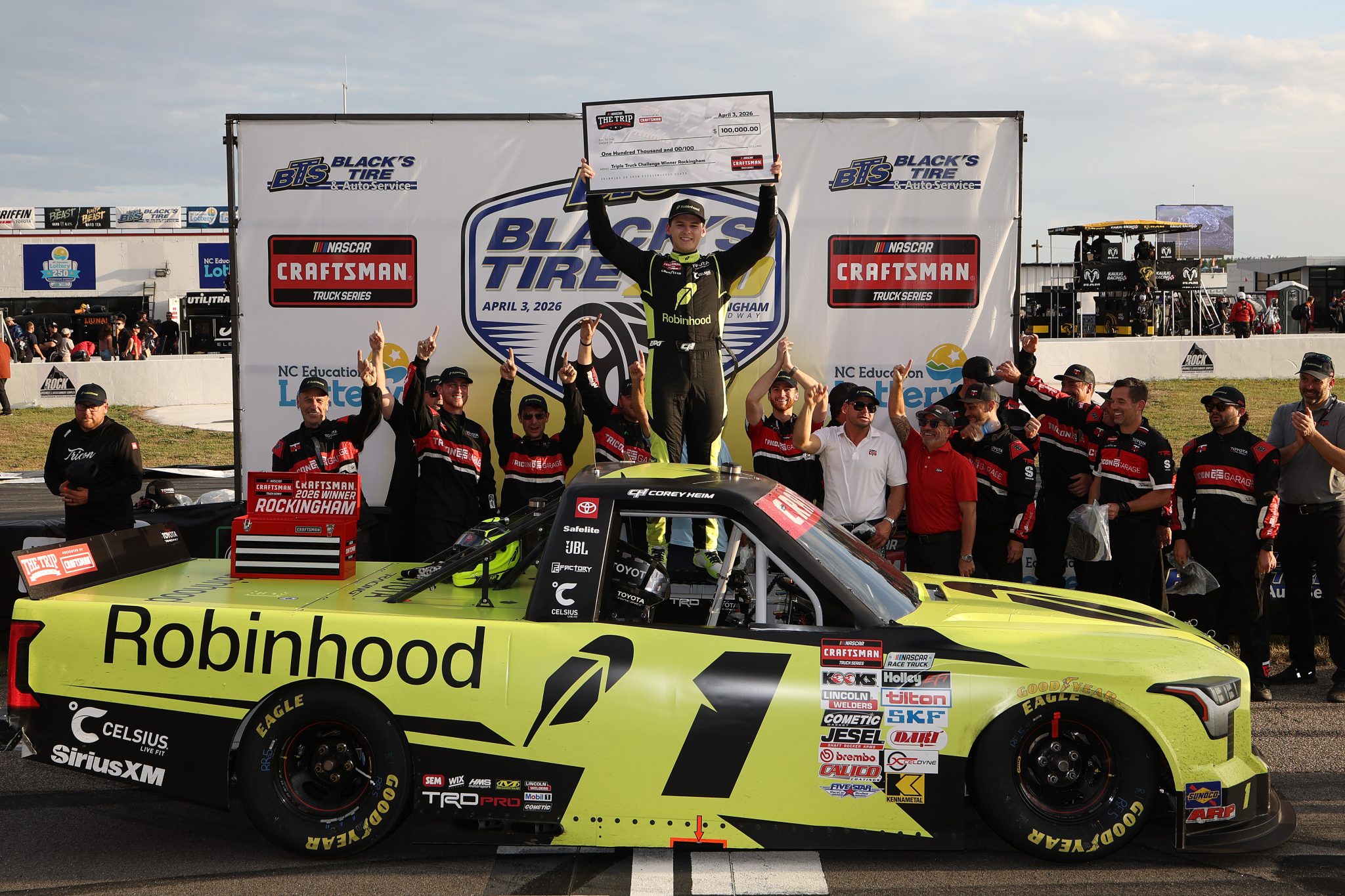 Corey Heim dominates, then holds off teammate for Rockingham win 