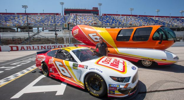 Ryan Newman’s 2019 #6 Oscar Mayer Ford paint scheme.