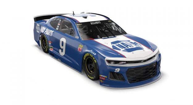 Visit Elliott unveils family-related Throwback for Darlington page