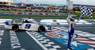 Elliott advances with Playoff win at the Charlotte ROVAL
