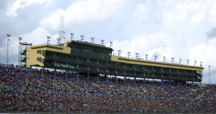 KANSAS CITY, KANSAS - OCTOBER 24: A general view of the start of the NASCAR Cup Series Hollywood Casino 400 at Kansas Speedway on October 24, 2021 in Kansas City, Kansas. (Photo by Sean Gardner/Getty Images) | Getty Images