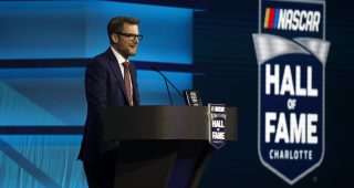 Dale Earnhardt Jr. Executive Producer on USAs Race for the Championship, Mini Series