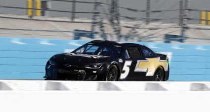 Kyle Larson’s 2022 #5 Valvoline Chevrolet paint scheme.