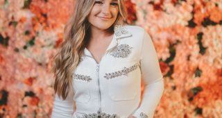 Erin Kinsey to perform at 2022 NASCAR Awards
