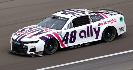 Alex Bowman’s 2022 #48 Ally Chevrolet paint scheme.