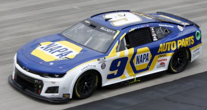 Chase Elliott’s 2022 #9 NAPA Auto Parts Chevrolet paint scheme.