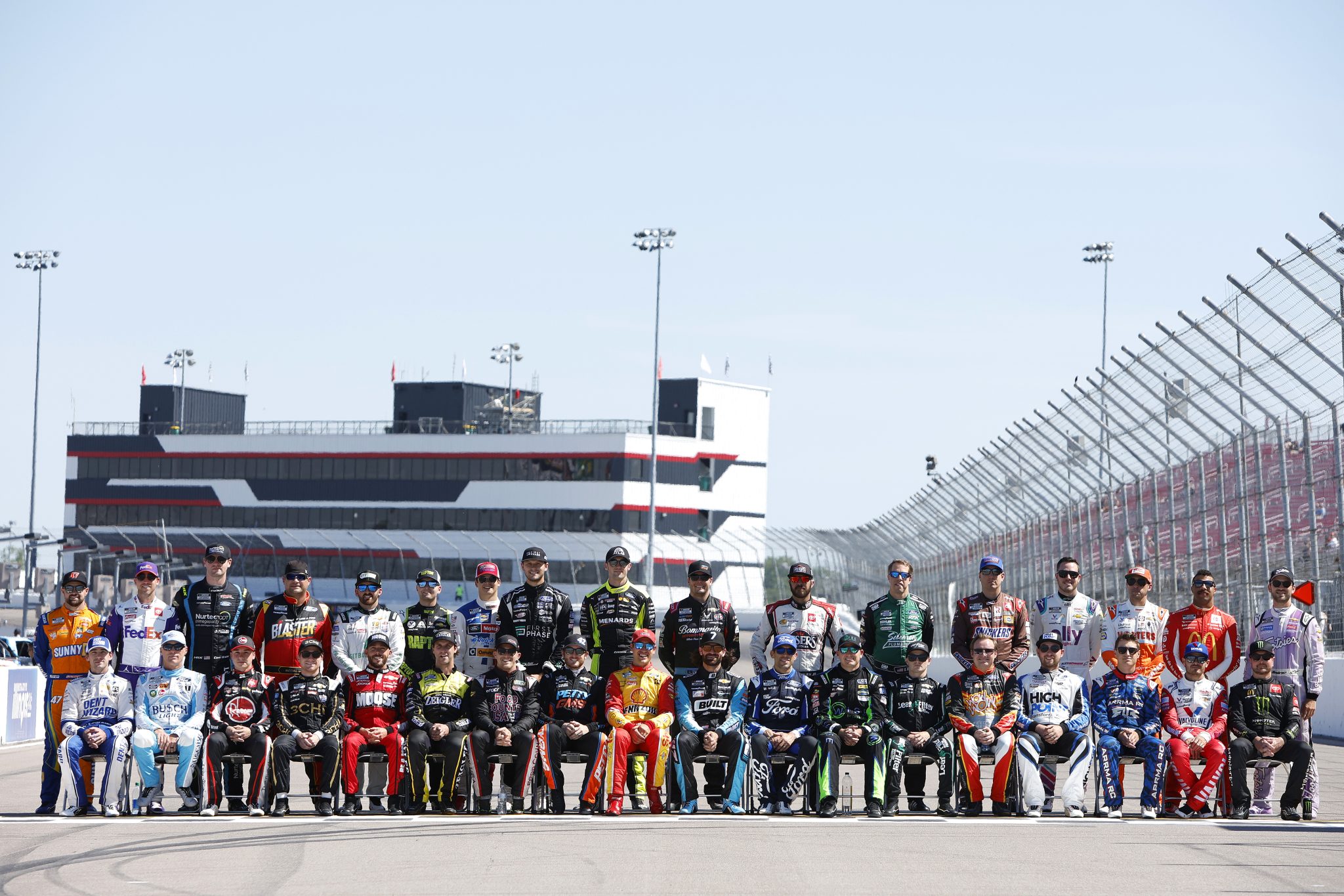75th Anniversary Feature: St. Louis area forged strong connections to NASCAR racing - Jayski's NASCAR Silly Season Site - Vimarsana News