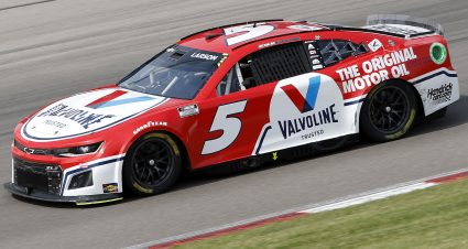 MADISON, ILLINOIS - JUNE 05: Kyle Larson, driver of the #5 Valvoline Chevrolet, drives during the NASCAR Cup Series Enjoy Illinois 300 at WWT Raceway on June 05, 2022 in Madison, Illinois. (Photo by Sean Gardner/Getty Images) | Getty Images