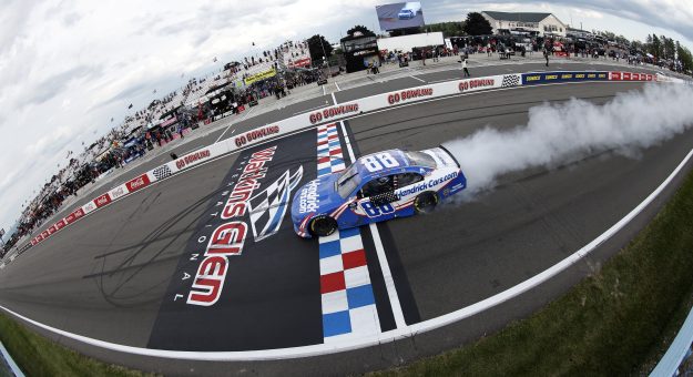 Visit Hendrick Motorsports announces 10 O’Reilly races for Cup drivers page