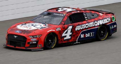 Kevin Harvick’s 2022 #4 Busch Light Apple #BuschelOfBusch Ford paint scheme.