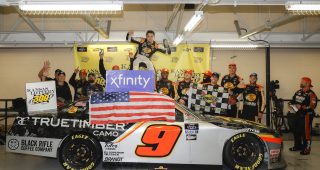 Noah Gragson Beats the Rain in Xfinity Series Race at Kansas