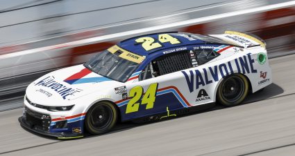 William Byron’s 2022 #24 Valvoline Chevrolet paint scheme.