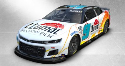 Chase Elliott Llumar I