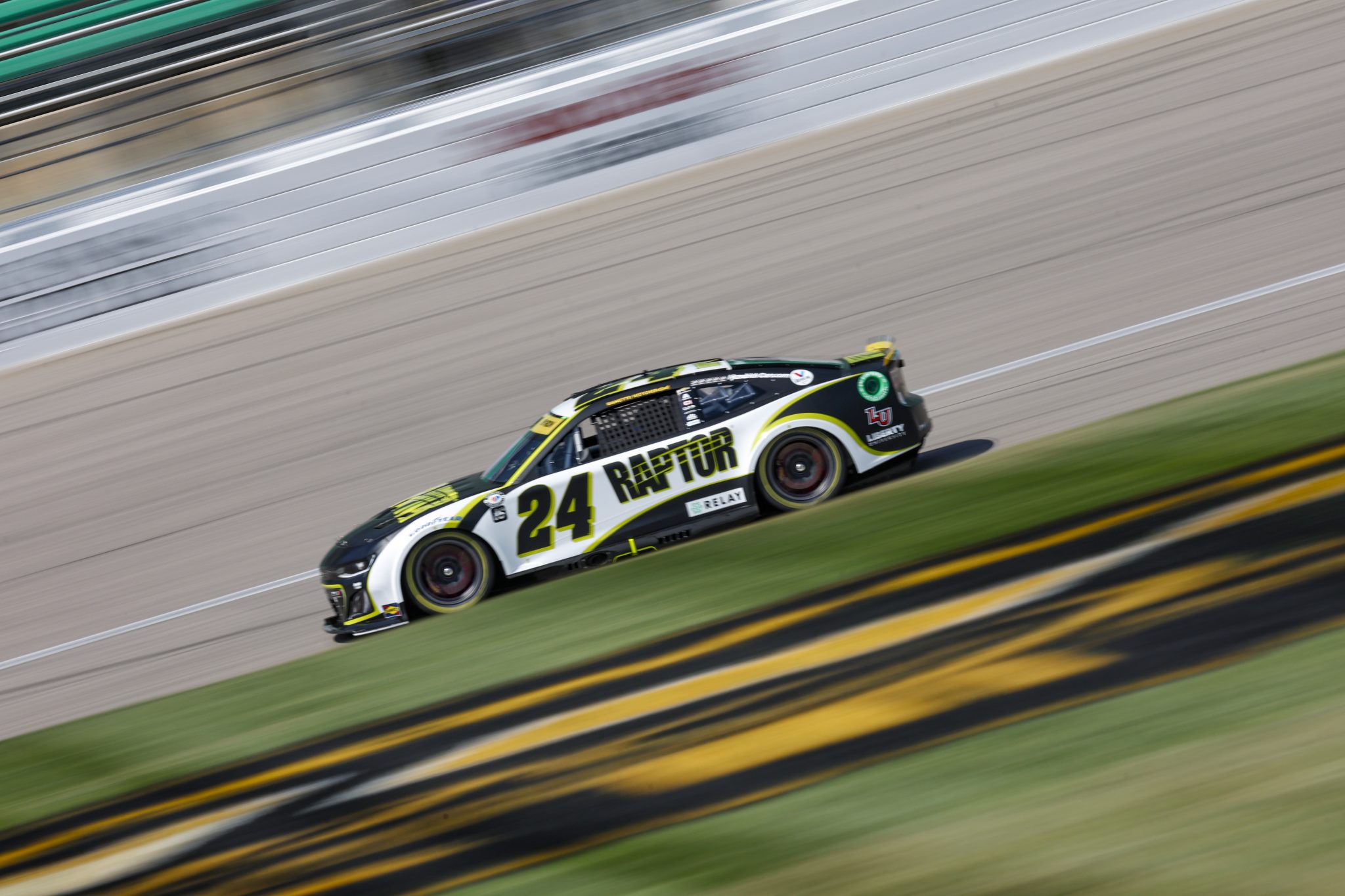 KANSAS CITY, KANSAS - SEPTEMBER 09: William Byron, driver of the #24 RaptorTough.com Chevrolet, drives during qualifying for the NASCAR Cup Series Hollywood Casino 400 at Kansas Speedway on September 09, 2023 in Kansas City, Kansas. (Photo by Sean Gardner/Getty Images) | Getty Images