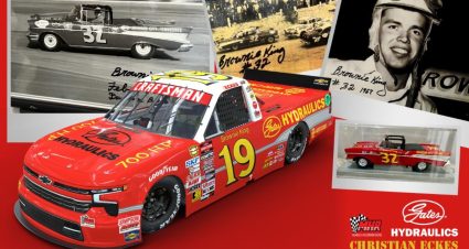 2024 19 Darlington Throwback Brownie King.