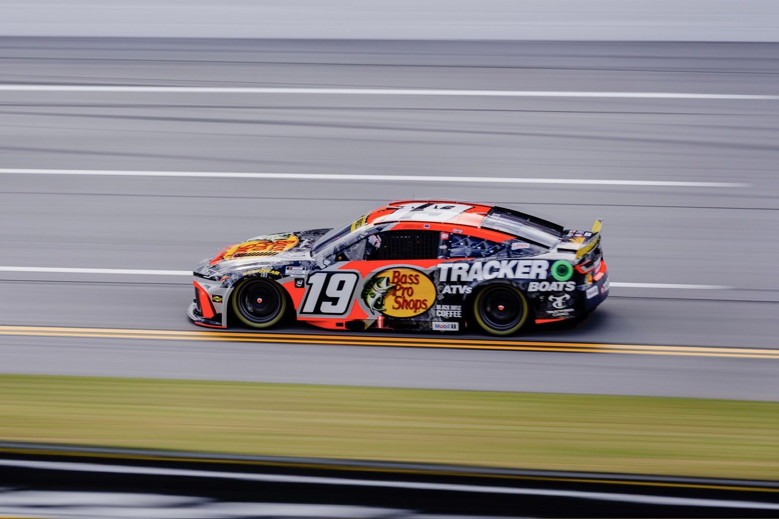 Taken during qualifying for the YellaWood 500 NASCAR Cup Series race at Talladega Superspeedway on October 19, 2025. Image from Joe Gibbs Racing.