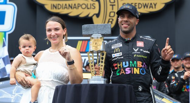 Visit Congrats Bubba and Amanda Wallace page