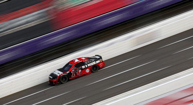 Visit Ross Chastain rallies at Martinsville, scores first top five since Charlotte win page