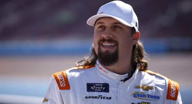 Visit Josh Williams returning to DGM Racing in multiyear agreement page