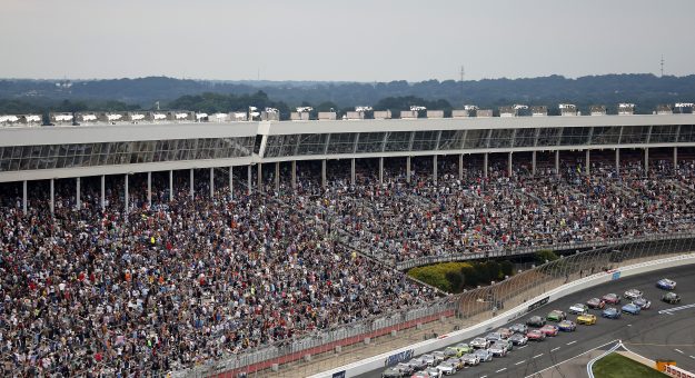 Visit Brad Paisley to headline Coca-Cola 600 weekend at Charlotte page