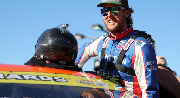 Visit Cleetus McFarland returns to Niece Motorsports for Michigan page