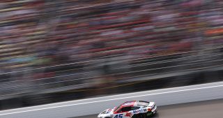Reddick, Hamlin bring NASCARs title fight to Michigan
