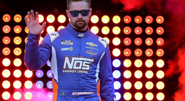 Visit Hyak Motorsports announces multi-year contract extension with Ricky Stenhouse Jr. page