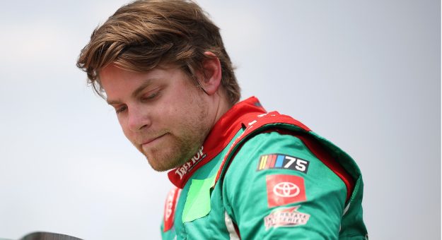 Visit Myatt Snider continues to pursue driving career, enjoys work as pit spotter page
