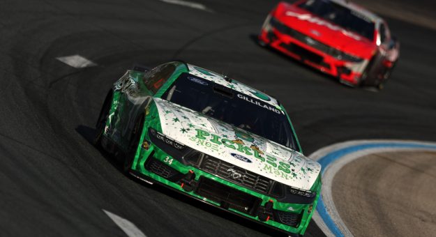 Visit Grillo’s Pickles returns to Front Row Motorsports for third season page