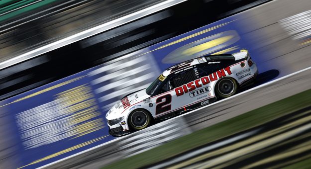 Visit Discount Tire expands sponsorship with Team Penske page