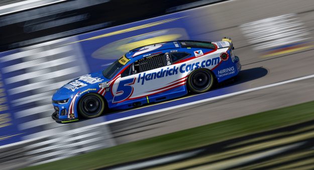 2025 #5 Kyle Larson NASCAR Cup Series paint scheme