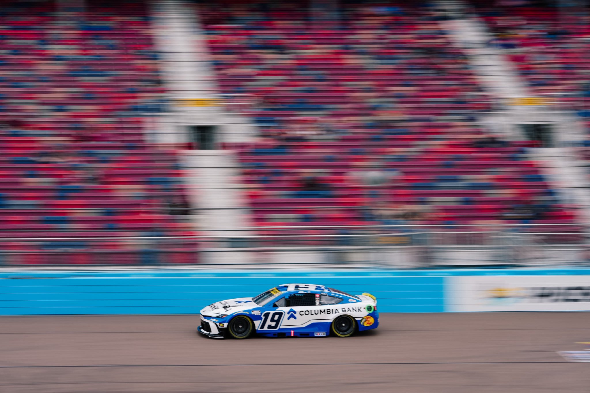 AVONDALE, ARIZONA - OCTOBER 17: Chase Briscoe, driver of the #19 Columbia Bank Toyota, drives during practice for the NASCAR Cup Series Freeway Insurance 500 at Phoenix Raceway on October 17, 2026 in Avondale, Arizona. (Photo from Joe Gibbs Racing)