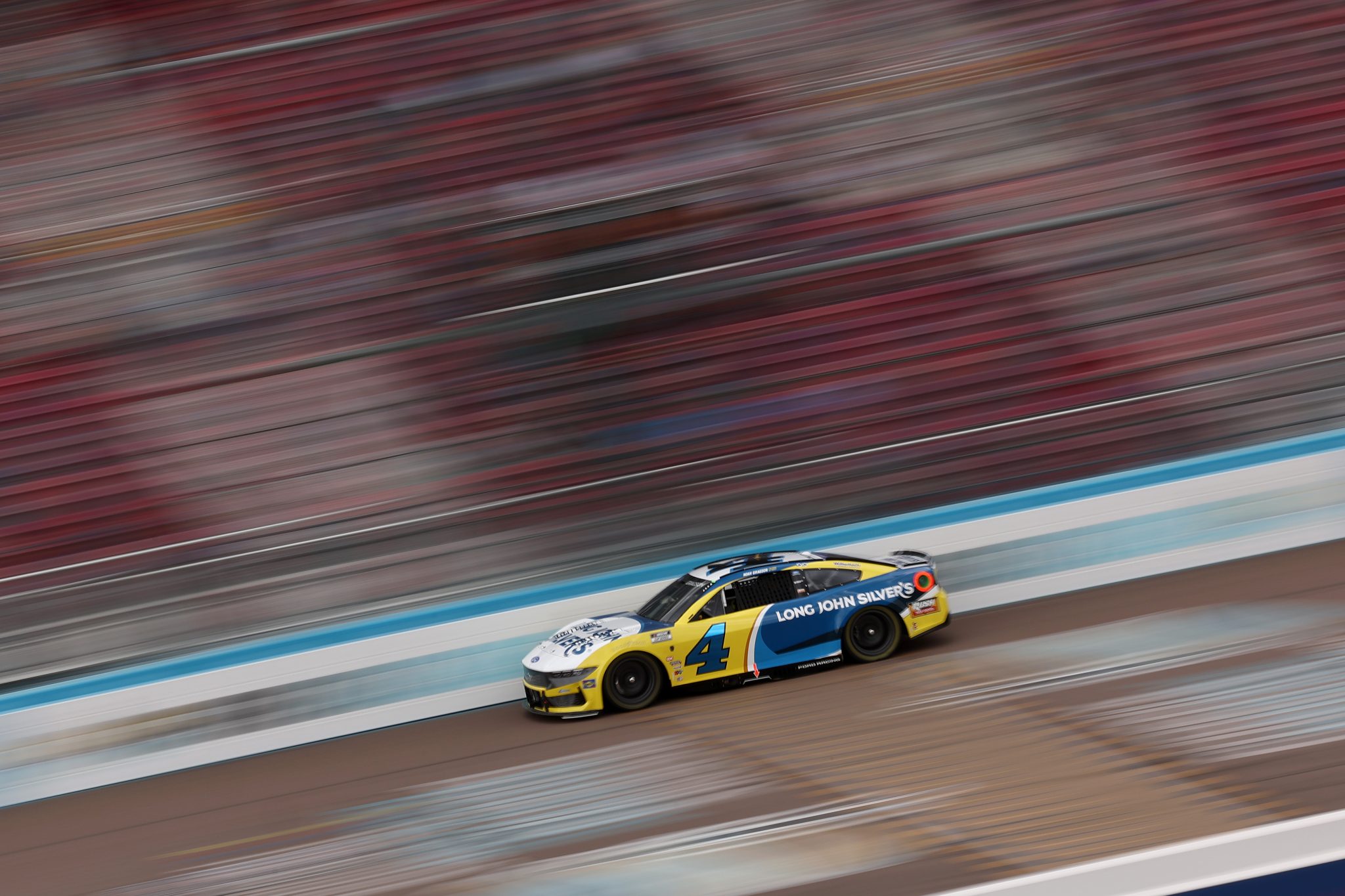 AVONDALE, ARIZONA - OCTOBER 17: Noah Gragson, driver of the #4 Long John Silver's Ford, drives during practice for the NASCAR Cup Series Freeway Insurance 500 at Phoenix Raceway on October 17, 2026 in Avondale, Arizona. (Photo by Meg Oliphant/Getty Images) | Getty Images