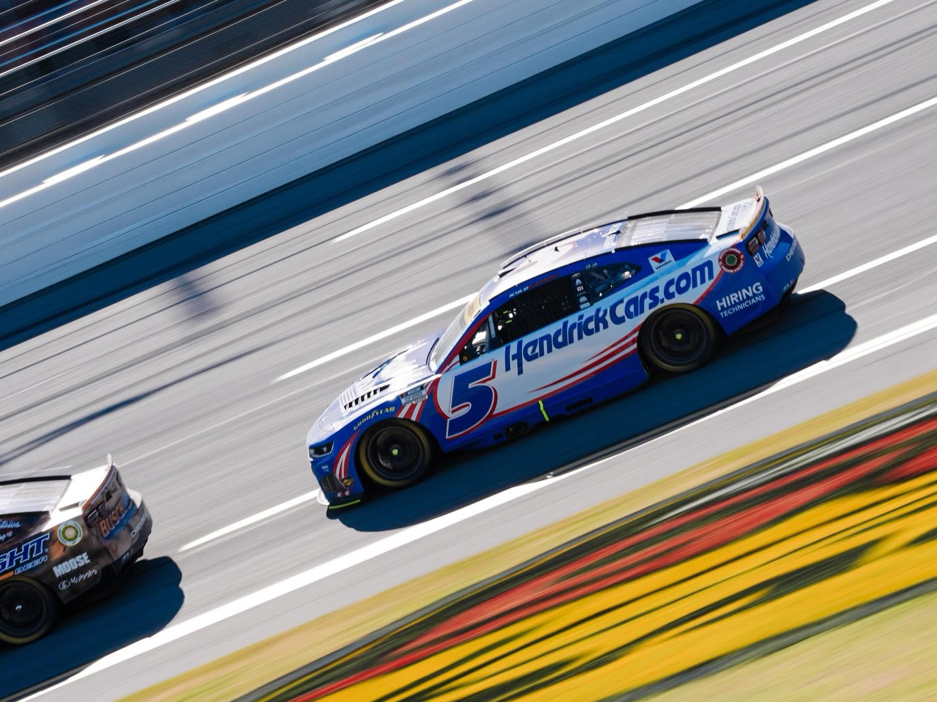 TALLADEGA, ALABAMA - OCTOBER 25: Kyle Larson, driver of the #5 HendrickCars.com Chevrolet, drives during the NASCAR Cup Series YellaWood 500 at Talladega Superspeedway on October 25, 2026 in Talladega, Alabama. (Photo from Hendrick Motorsports)