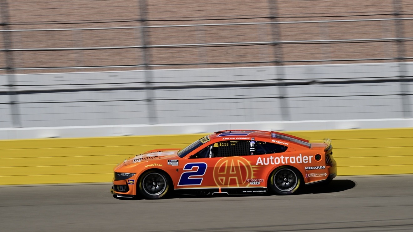 #2 Austin Cindric Autotrader Ford