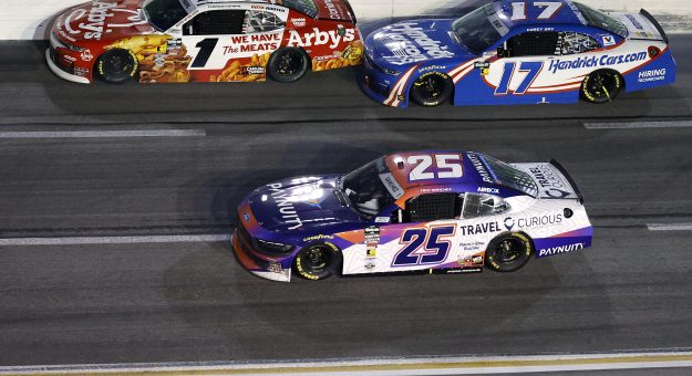 Visit Paynuity expands partnership with AM Racing page