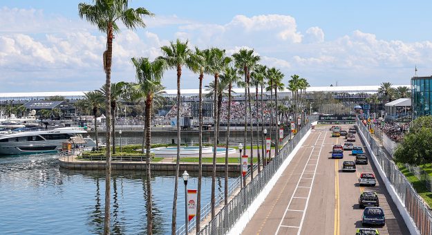 Visit Truck Series St. Petersburg ratings page