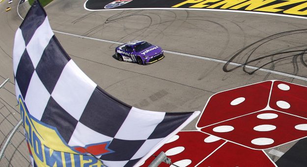 Visit Las Vegas post-race inspection page