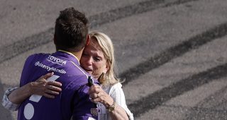 Denny Hamlin overcomes penalty to win NASCAR Cup race at Las Vegas