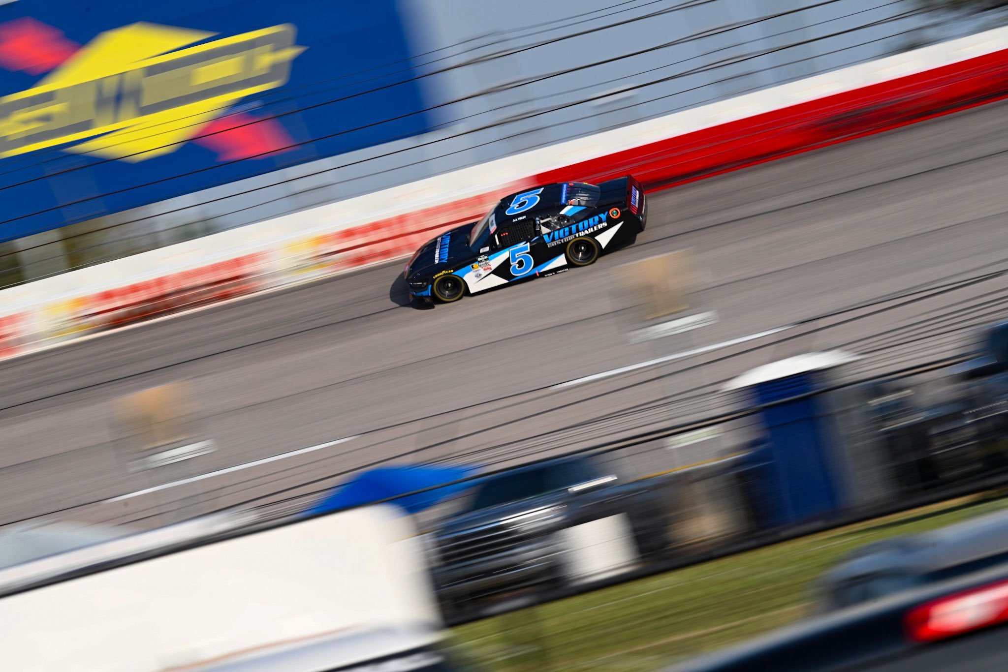 Jj Yeley Darlington