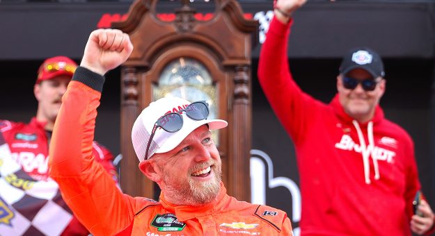 Visit Justin Allgaier charges to O’Reilly victory at Martinsville page