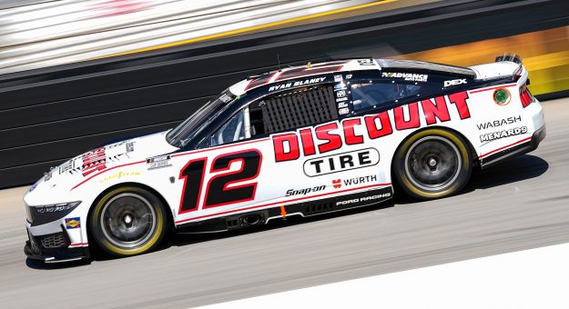 Visit Ryan Blaney gets a new jackman for Kansas UPDATE page