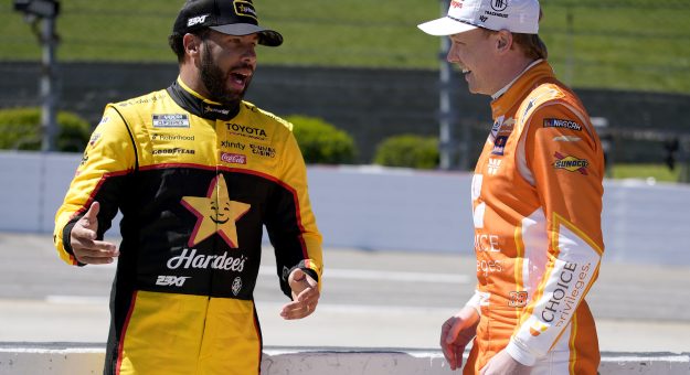 Visit Cup drivers serving as analysts for O’Reilly races in six races page