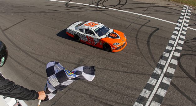 Visit Youthful drivers make huge progress in Rockingham races page