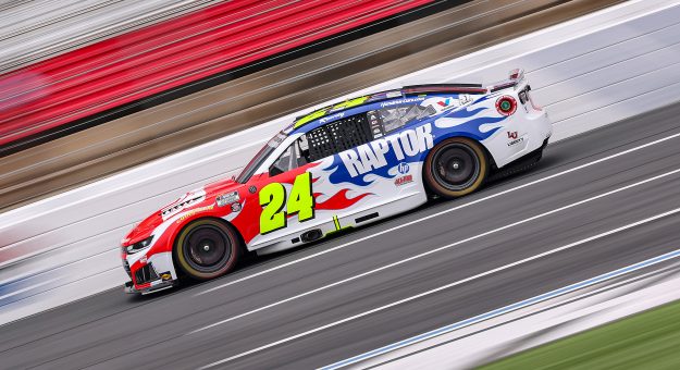 William Byron’s 2026 #24 Raptor Chevrolet paint scheme.