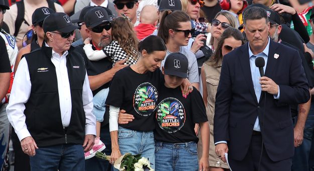 Visit Kyle Busch honored during Coca-Cola 600 pre-race ceremonies page