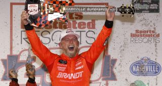 Justin Allgaier snags fourth O'Reilly victory of 2026 season at Nashville
